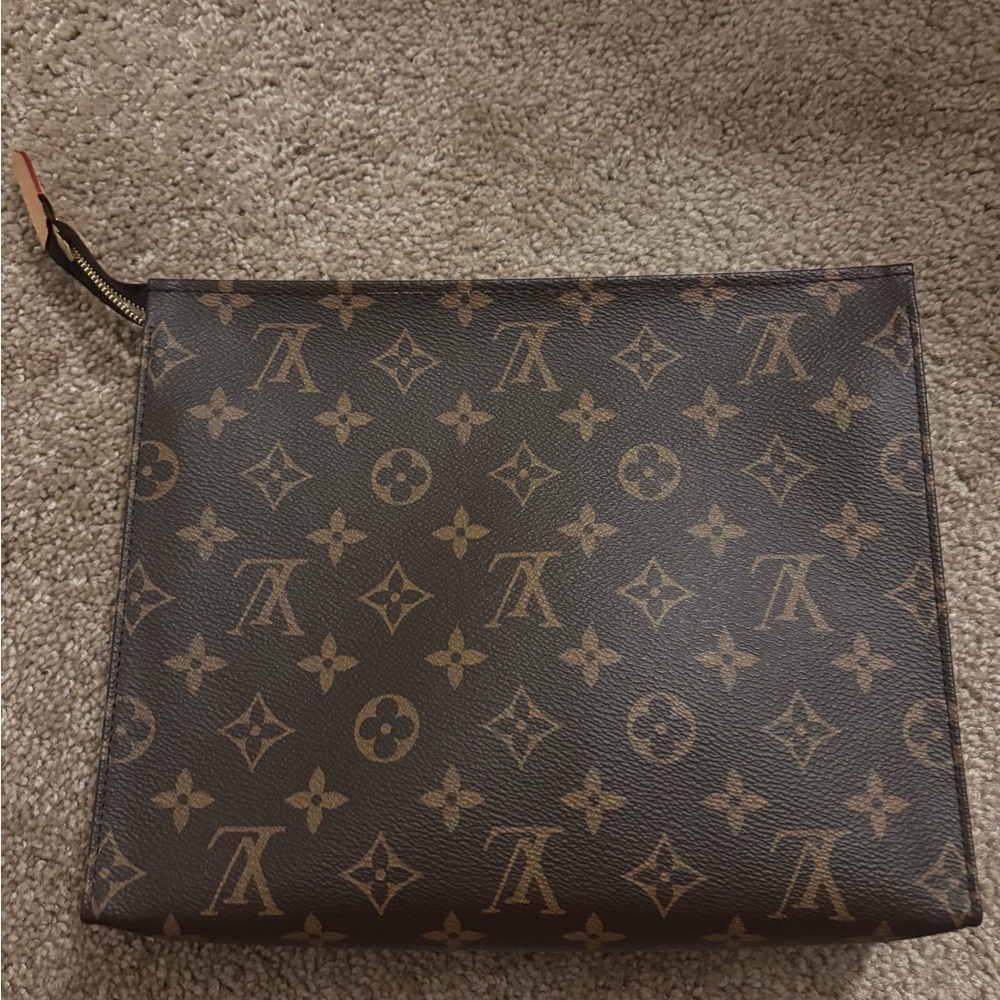 Louis Vuitton Monogram Toiletry 26